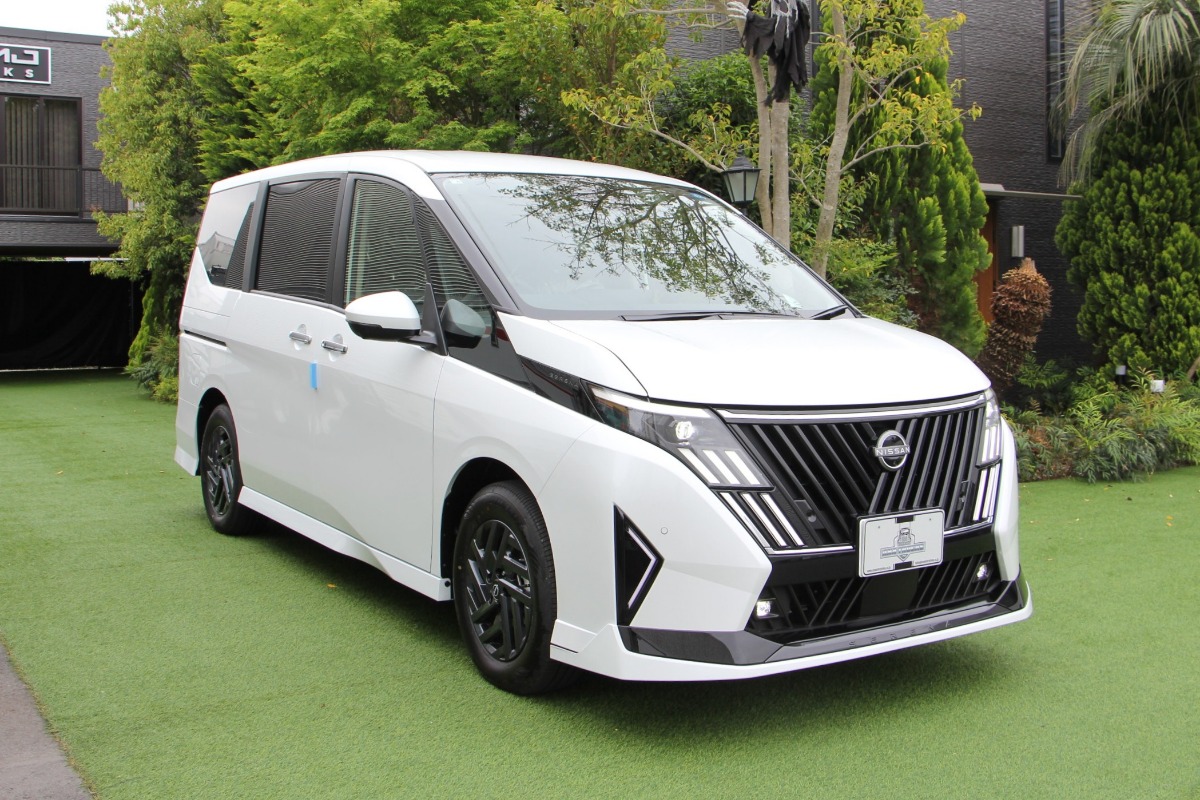 Nissan Serena 2026