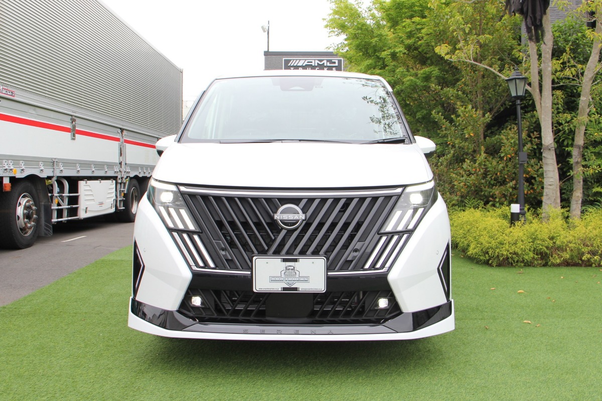 Nissan Serena 2026