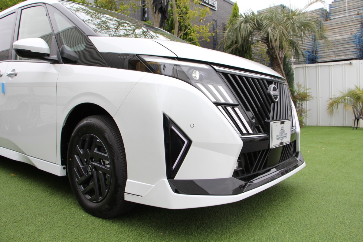 Nissan Serena 2026